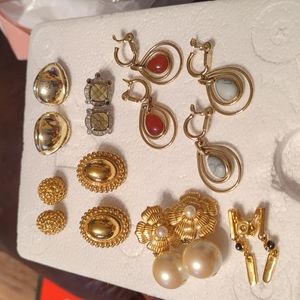 Vintage 8 Clip-on Earrings